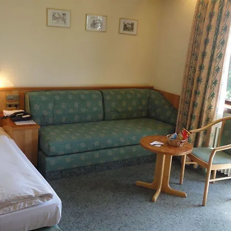 Hotel Rheinblick 3*